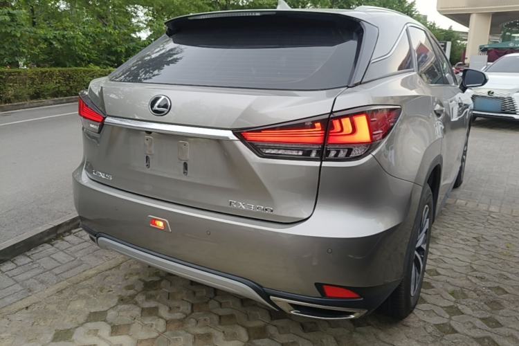 Used Lexus RX 2020 Revised Version 300 Two-Wheel Drive Elite Edition Rear Right 45 Deg