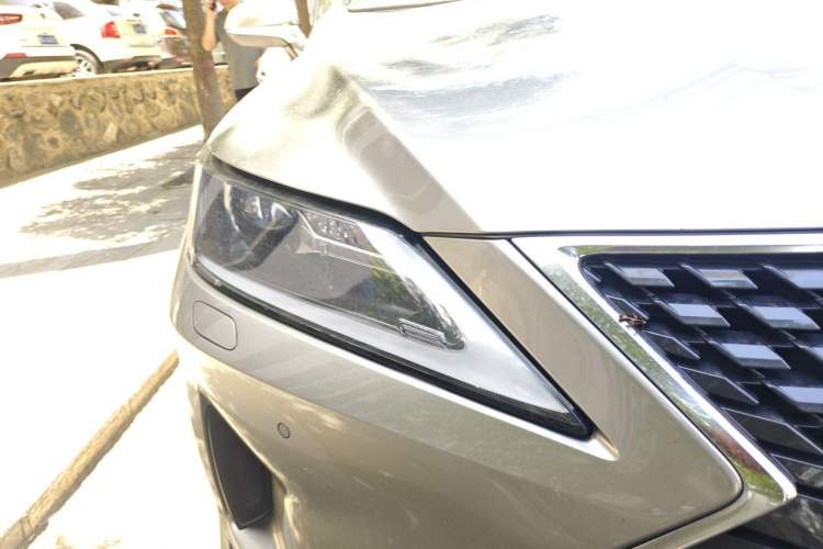 Used Lexus RX 2020 Revised Version 300 Two-Wheel Drive Elite Edition Right Front Headlight