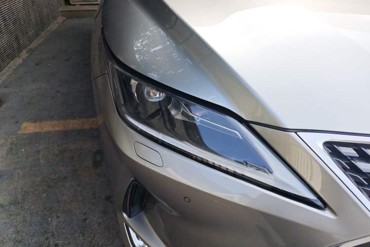Used Lexus RX 2020 300 Two-Wheel Drive Comfort Edition China VI Standard Right Front Headlight