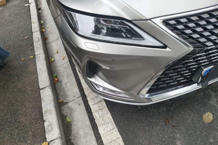 Used Lexus RX 2020 Revised Version 300 Two-Wheel Drive Elite Edition Right Front Headlight