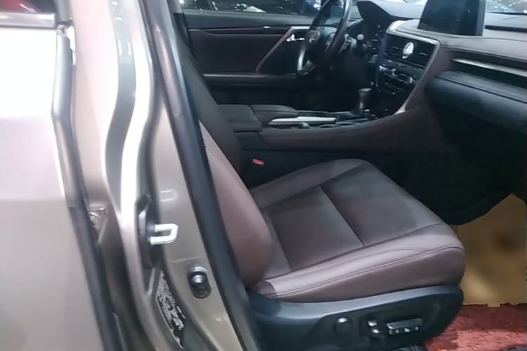 Used Lexus RX 2020 Revised Version 300 Two-Wheel Drive Comfort Edition Right Front Seat