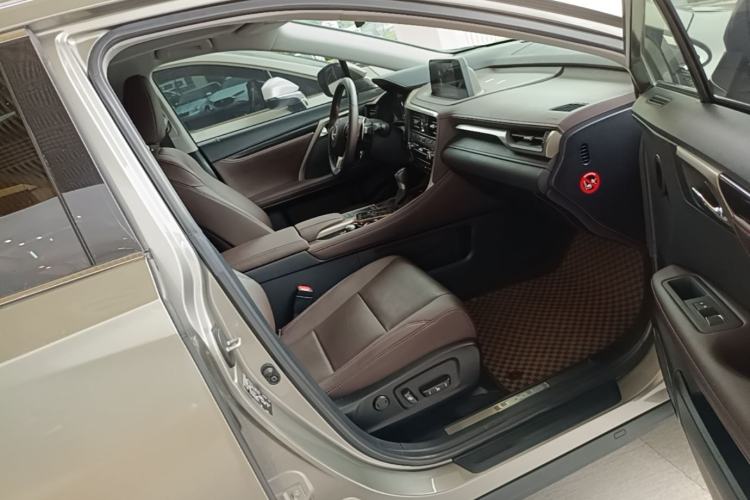 Used Lexus RX 2020 300 4x4 Elegant Edition China VI Right Front Seat
