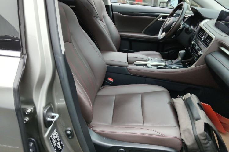 Used Lexus RX 2020 Facelifted 300 4x4 Elegant Edition Right Front Seat