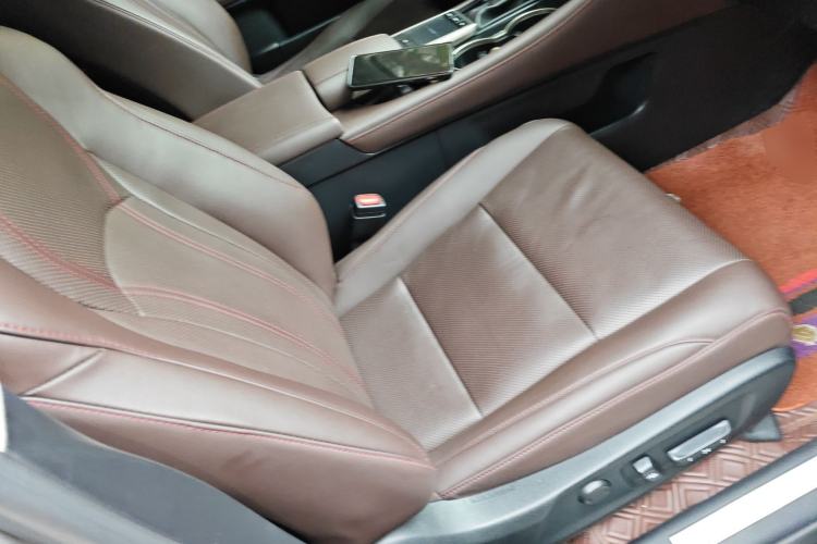 Used Lexus RX 2020 Facelifted 300 4x4 Elegant Edition Right Front Seat
