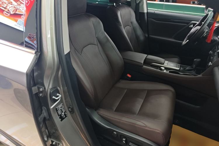 Used Lexus RX 2020 300 4x4 Elegant Edition China VI Right Front Seat