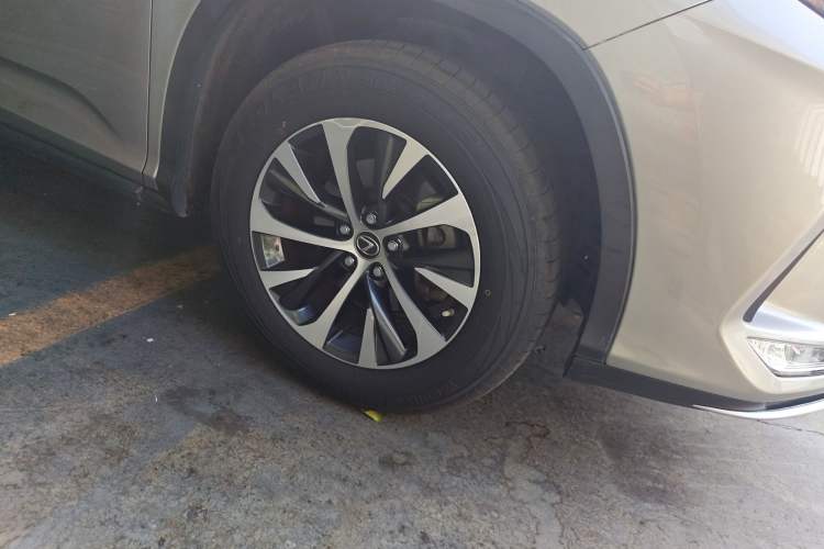 Used Lexus RX 2020 300 Two-Wheel Drive Comfort Edition China VI Standard Right Front Wheel Hub