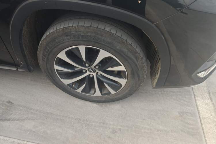 Used Lexus RX 2020 300 Two-Wheel Drive Elite Edition China VI Standard Right Front Wheel Hub