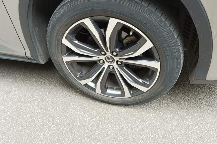 Used Lexus RX 2020 300 4x4 Elegant Edition China VI Right Front Wheel Hub
