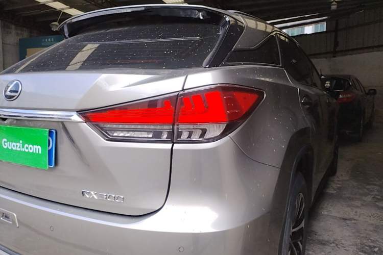 Used Lexus RX 2020 Revised Version 300 Two-Wheel Drive Elite Edition Right Rear Taillight