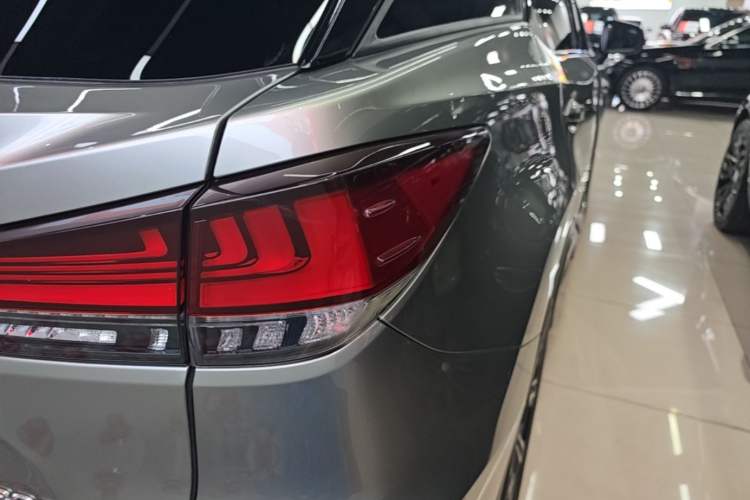 Used Lexus RX 2020 300 4x4 Elegant Edition China VI Right Rear Taillight