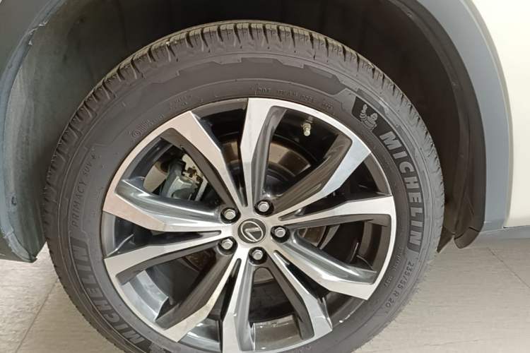Used Lexus RX 2020 300 4x4 Elegant Edition China VI Right Rear Wheel Hub