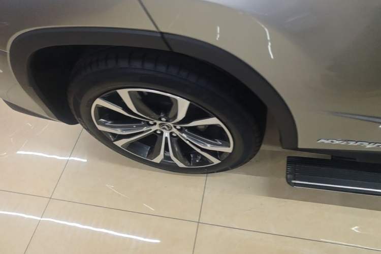 Used Lexus RX 2020 Revised Version 450h Four-Wheel Drive Elegant Edition Right Rear Wheel Hub