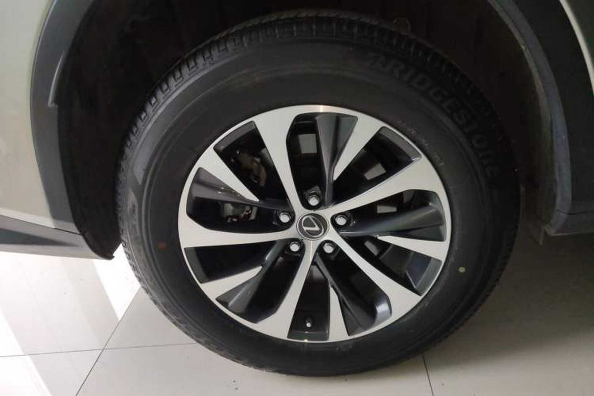 Used Lexus RX 2020 Revised Version 300 Two-Wheel Drive Elite Edition Right Rear Wheel Hub