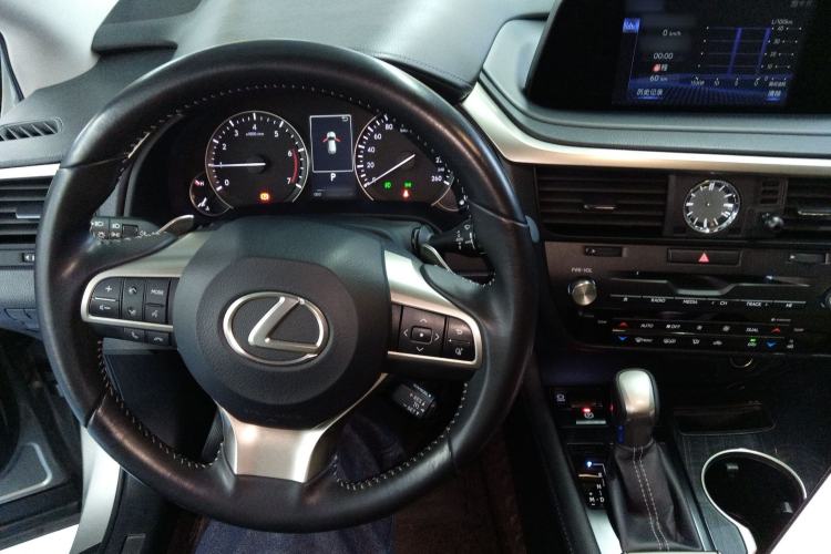 Used Lexus RX 2020 300 Two-Wheel Drive Elite Edition China VI Standard Steering Wheel