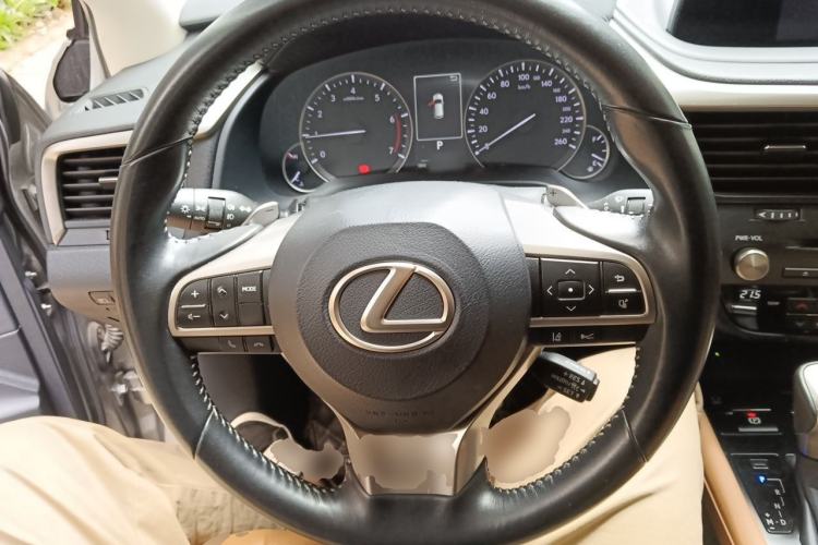 Used Lexus RX 2020 300 4x4 Elegant Edition China VI Steering Wheel