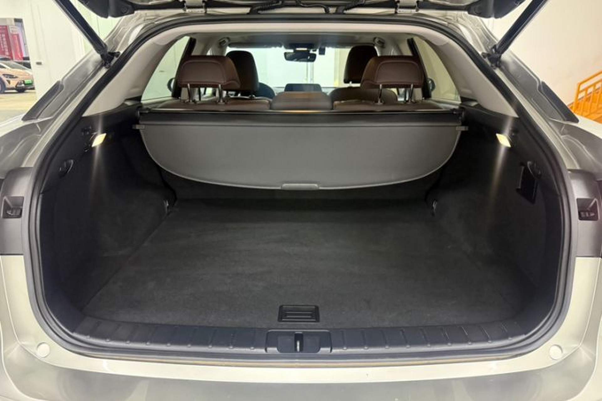 Used Lexus RX 2020 300 Two-Wheel Drive Comfort Edition China VI Standard Trunk