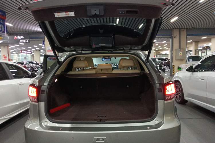 Used Lexus RX 2020 450h Four-Wheel Drive Luxury Edition China VI Standard Trunk