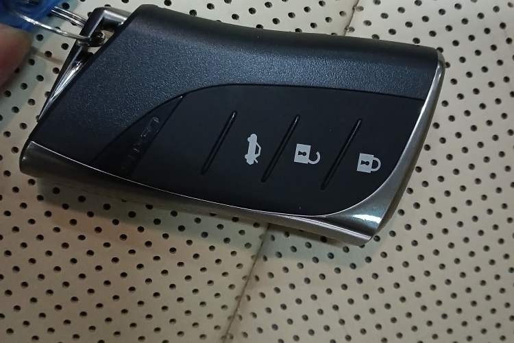 Used Lexus RX 2020 450h Four-Wheel Drive Luxury Edition China VI Standard Vehicle Key