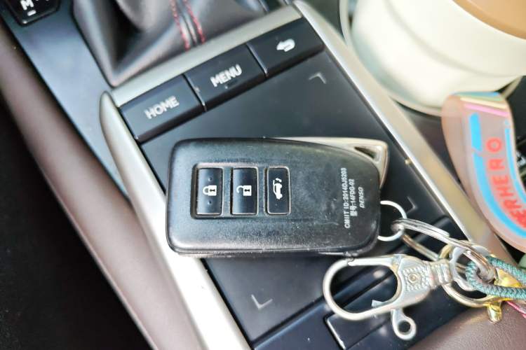 Used Lexus RX 2020 300 Two-Wheel Drive Comfort Edition China VI Standard Vehicle Key