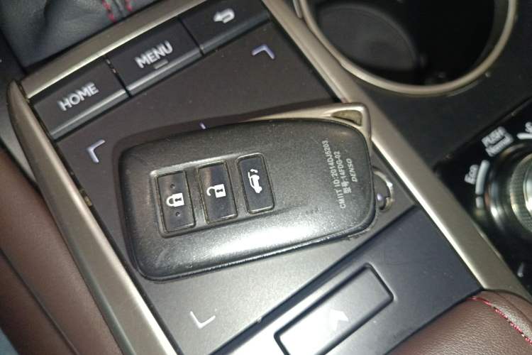 Used Lexus RX 2020 450h Four-Wheel Drive Elegant Edition China VI Standard Vehicle Key