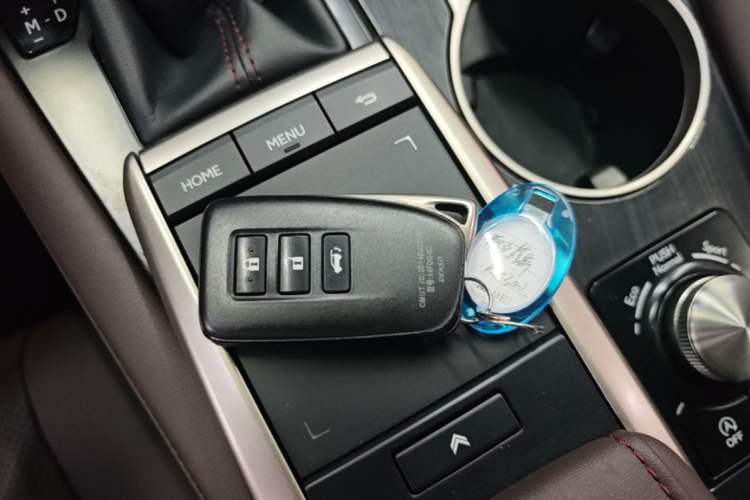 Used Lexus RX 2020 300 4x4 Elegant Edition China VI Vehicle Key