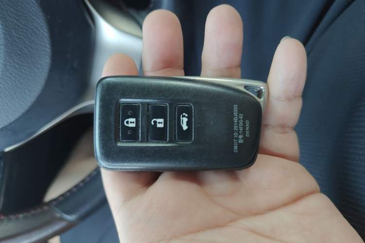 Used Lexus RX 2020 450hL Four-Wheel Drive Elegant 7-Seater China VI Standard Vehicle Key