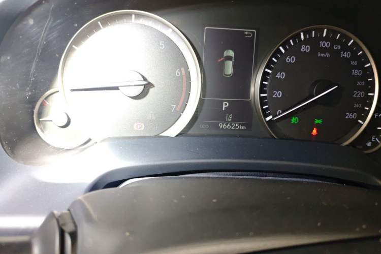 Used Lexus RX 2020 Revised Version 300 Two-Wheel Drive Comfort Edition Odometer Close Up