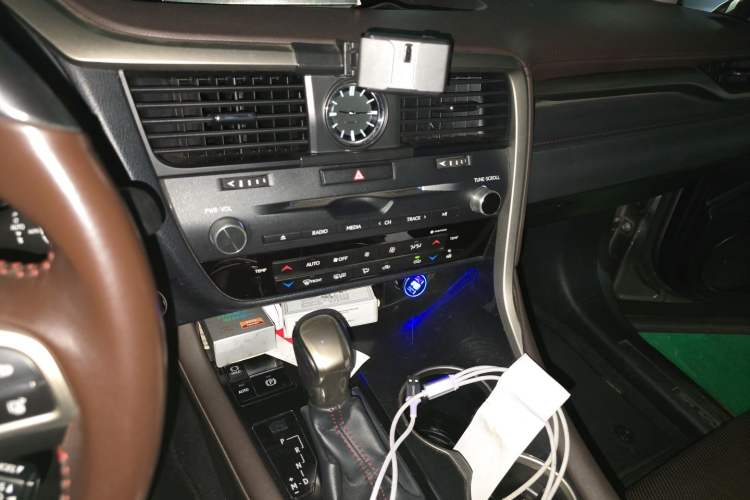 Used Lexus RX 2020 Facelifted 300 4x4 Elegant Edition Audio And AC Panel