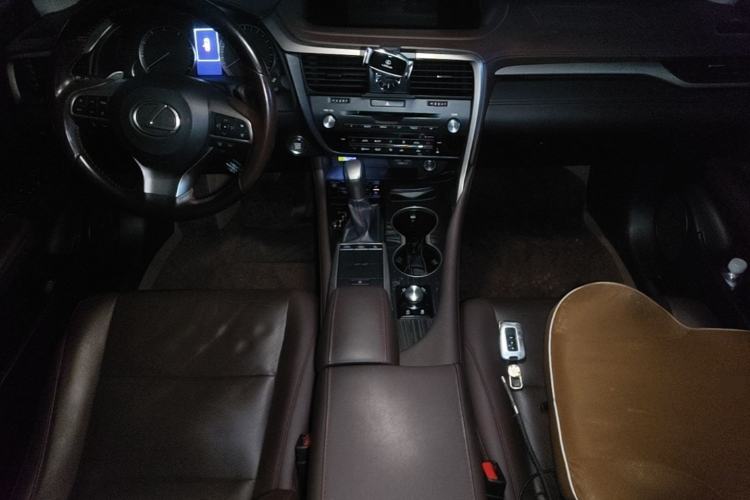 Used Lexus RX 2020 Revised Version 300 Two-Wheel Drive Comfort Edition Center Console