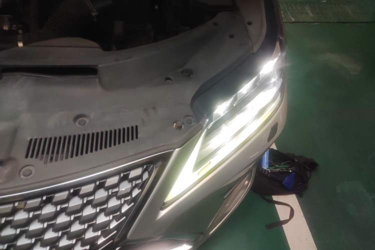 Used Lexus RX 2020 300 4x4 Elegant Edition China VI Engine Bay Left