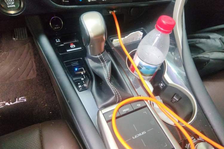 Used Lexus RX 2020 Revised Version 300 Two-Wheel Drive Elite Edition Gear Lever