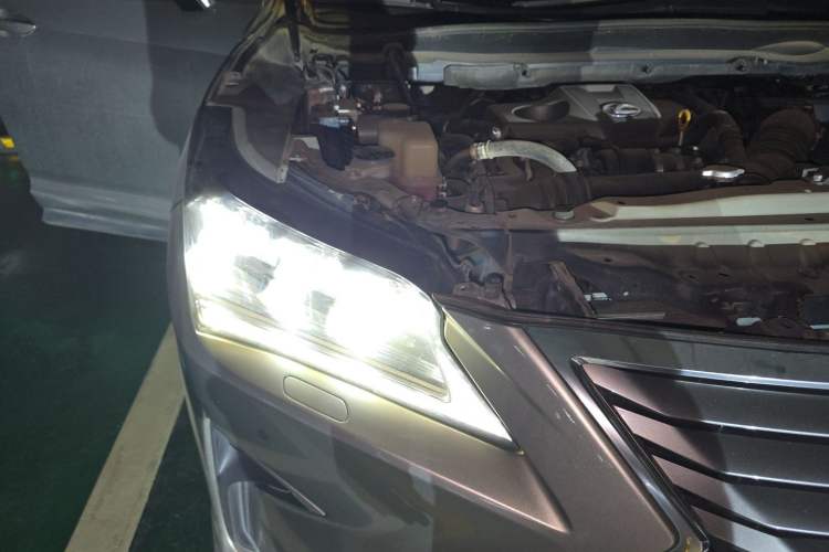 Used Lexus RX 2020 Facelifted 300 4x4 Elegant Edition Right Front Headlight