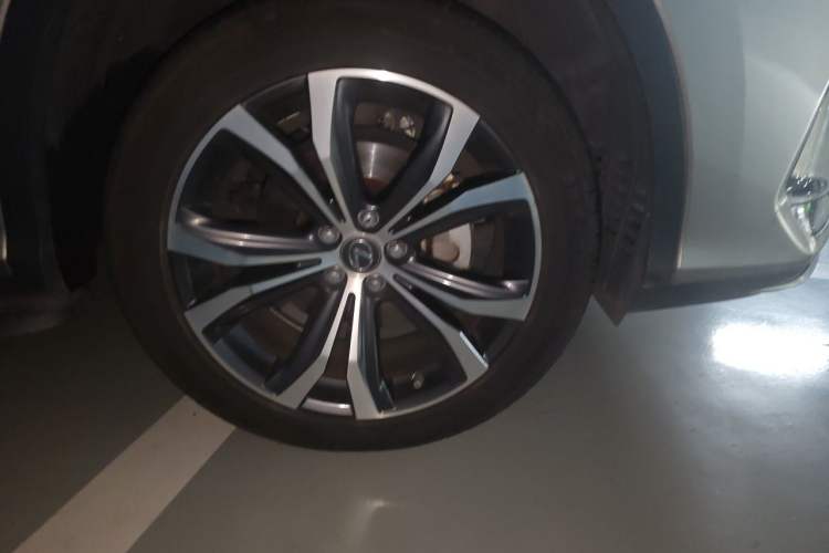 Used Lexus RX 2020 Revised Version 450h Four-Wheel Drive Elegant Edition Right Front Wheel Hub