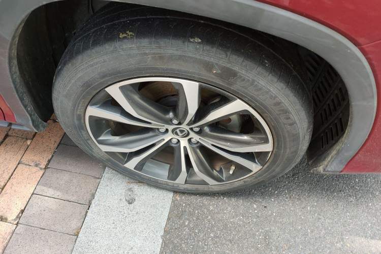 Used Lexus RX 2020 300 4x4 Elegant Edition China VI Right Front Wheel Hub