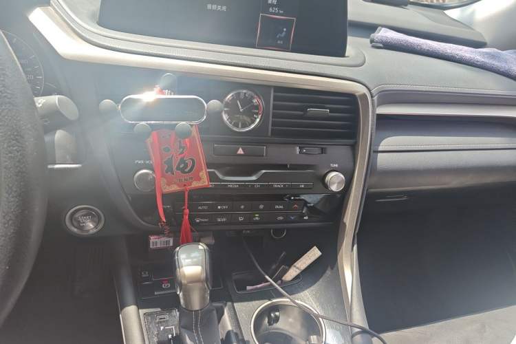 Used Lexus RX 2020 Revised Version 300 Two-Wheel Drive Elite Edition Audio And AC Panel
