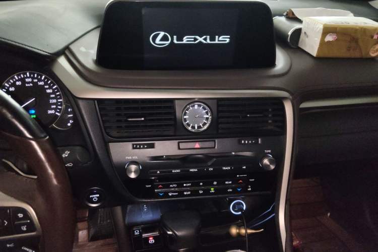Used Lexus RX 2020 Revised Version 450hL Four-Wheel Drive Elegant Edition 7 Seats Audio And AC Panel