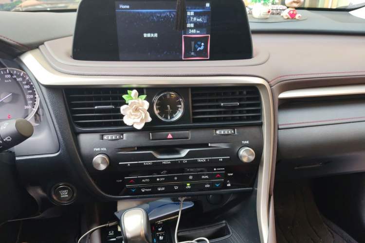 Used Lexus RX 2020 Facelifted 300 4x4 Elegant Edition Audio And AC Panel