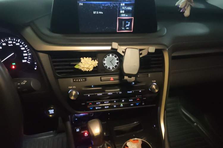 Used Lexus RX 2020 Revised Version 300 Two-Wheel Drive Elite Edition Audio And AC Panel