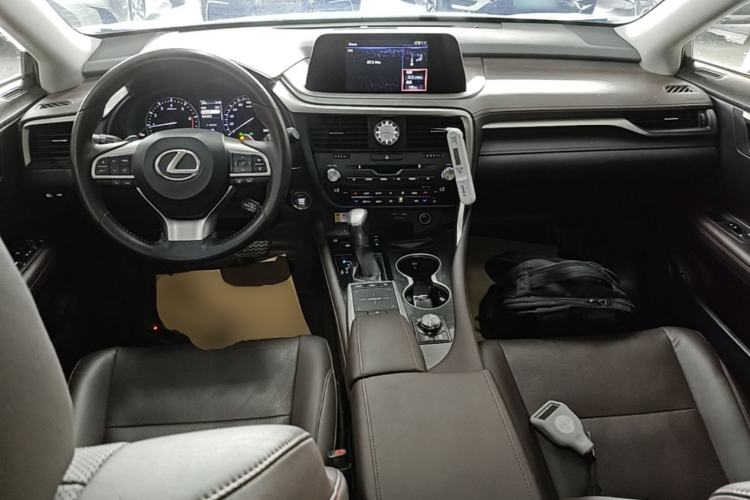 Used Lexus RX 2020 300 Two-Wheel Drive Comfort Edition China VI Standard Center Console