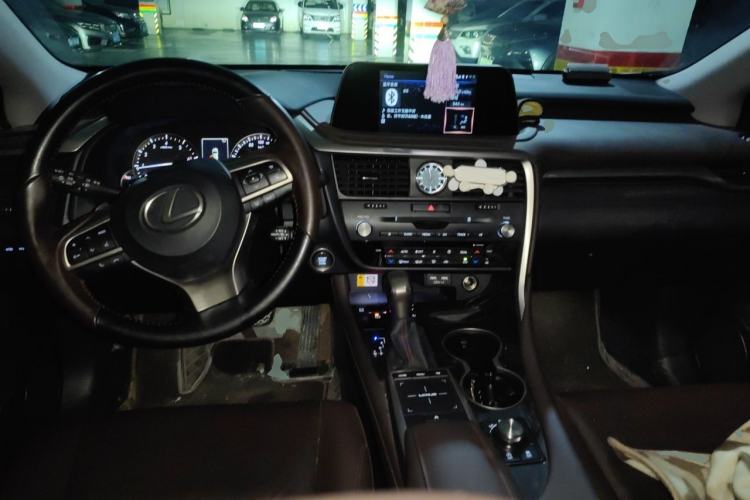 Used Lexus RX 2020 Facelifted 300 4x4 Elegant Edition Center Console
