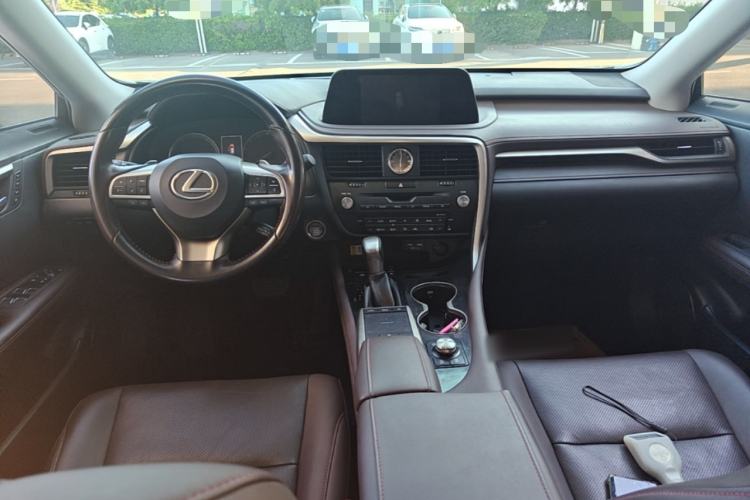 Used Lexus RX 2020 Facelifted 300 4x4 Elegant Edition Center Console
