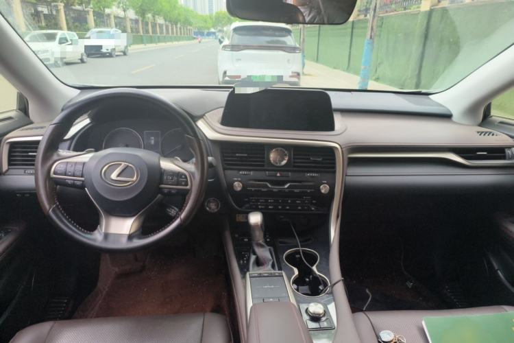 Used Lexus RX 2020 300 4x4 Elegant Edition China VI Center Console