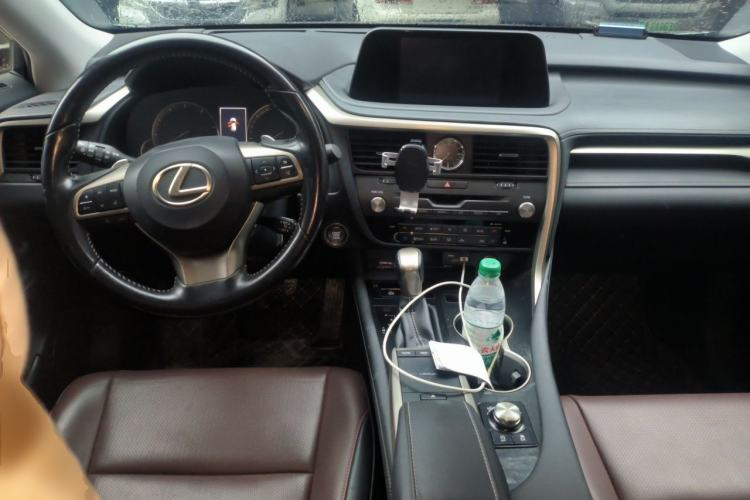 Used Lexus RX 2020 Revised Version 300 Two-Wheel Drive Elite Edition Center Console
