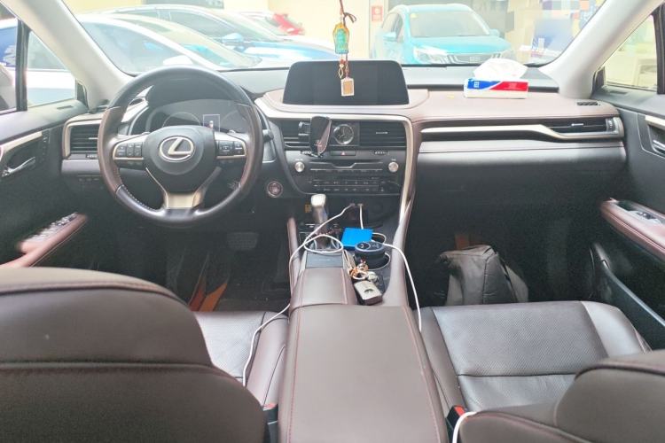 Used Lexus RX 2020 Facelifted 300 4x4 Elegant Edition Center Console