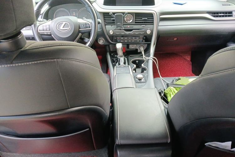 Used Lexus RX 2020 Revised Version 300 Two-Wheel Drive Comfort Edition Center Console