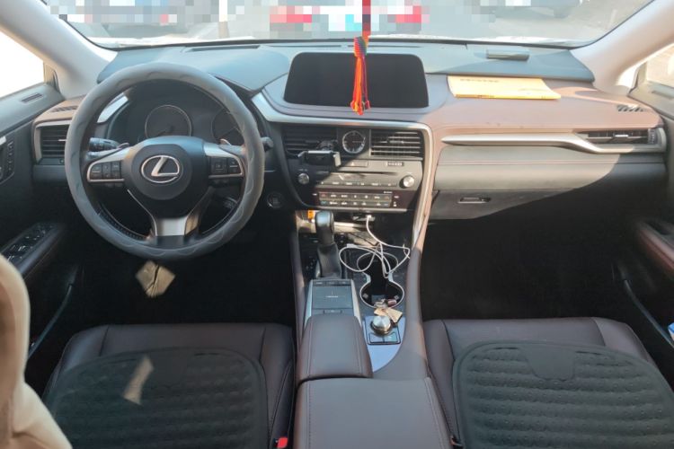 Used Lexus RX 2020 Facelifted 300 4x4 Elegant Edition Center Console