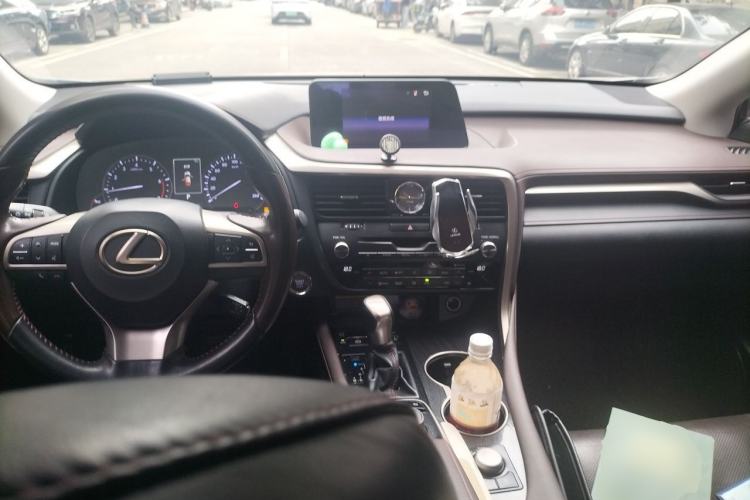 Used Lexus RX 2020 300 4x4 Elegant Edition China VI Center Console