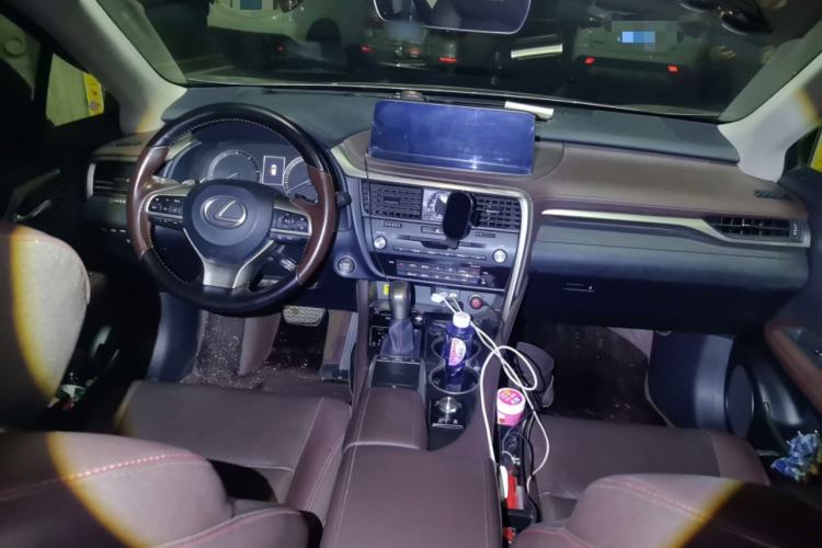 Used Lexus RX 2020 Facelifted 300 4x4 Elegant Edition Center Console