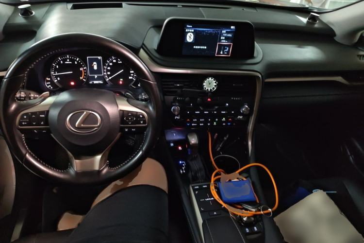 Used Lexus RX 2020 300 4x4 Elegant Edition China VI Center Console