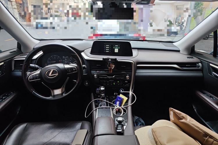 Used Lexus RX 2020 Facelifted 300 4x4 Elegant Edition Center Console